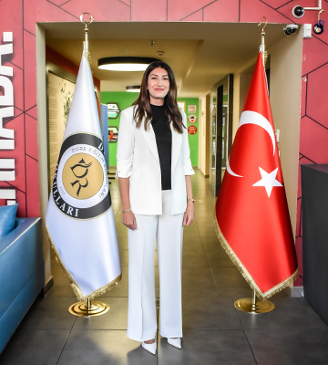 Esra Atlas
